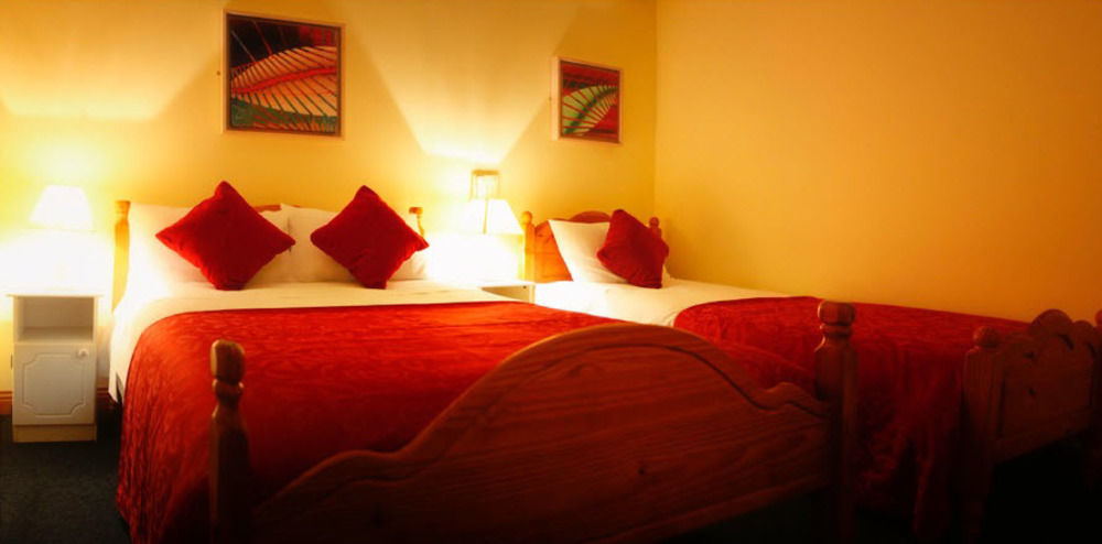Mccarthy'S Lodge B&B Westport Esterno foto