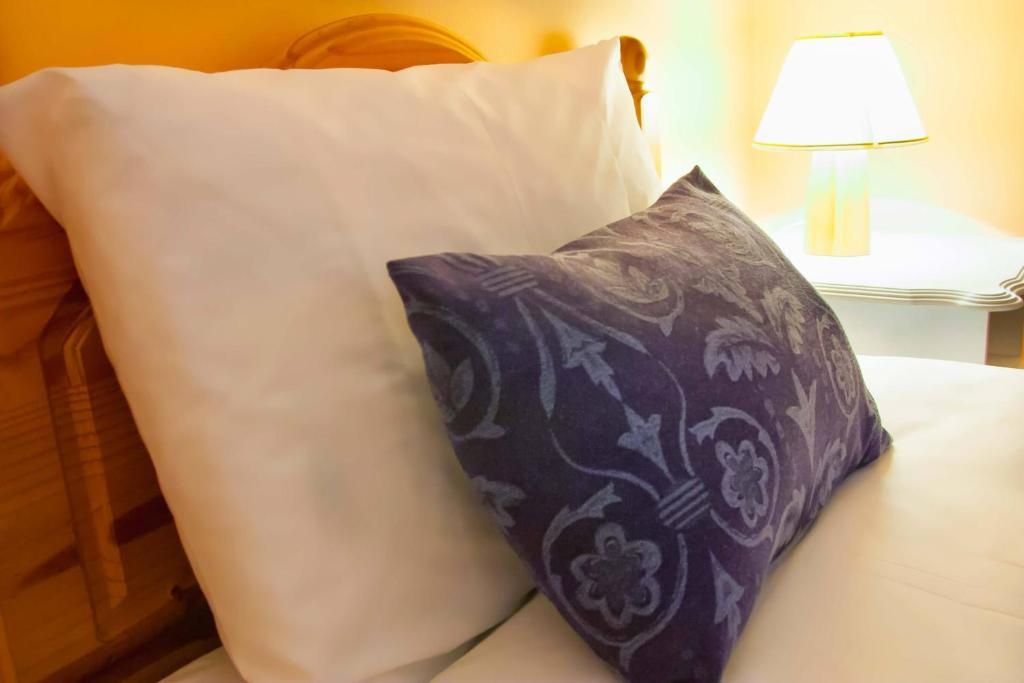 Mccarthy'S Lodge B&B Westport Esterno foto