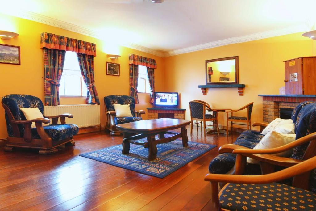 Mccarthy'S Lodge B&B Westport Esterno foto